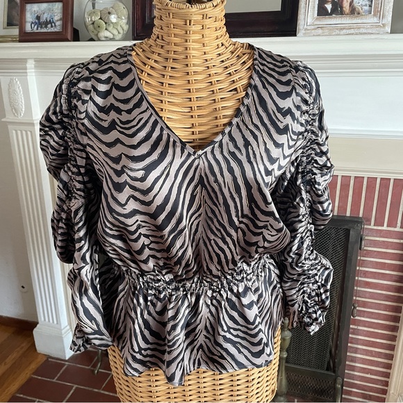 (M) zebra print babydoll top